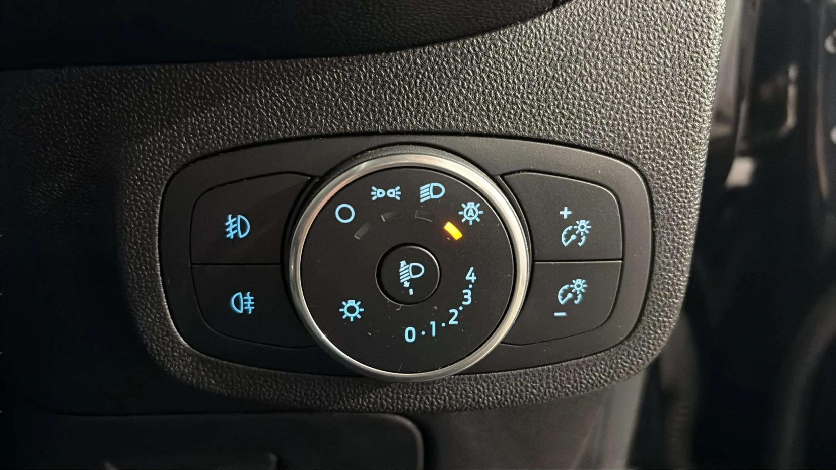 Ford Fiesta 1.0T EcoBoost Titanium Hatchback 5dr Petrol Manual Euro 6 (s/s) (125 ps)