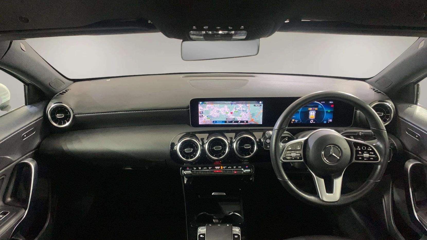 Mercedes-Benz A Class 1.5 A180d Sport (Executive) Hatchback 5dr Diesel 7G-DCT Euro 6 (s/s) (116 ps)