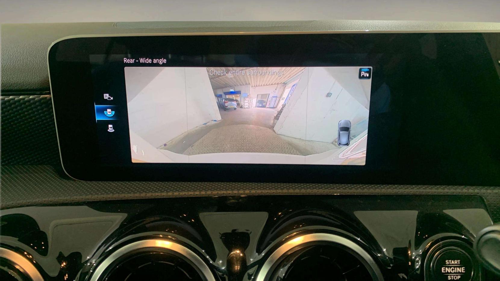 Mercedes-Benz A Class 1.5 A180d Sport (Executive) Hatchback 5dr Diesel 7G-DCT Euro 6 (s/s) (116 ps)