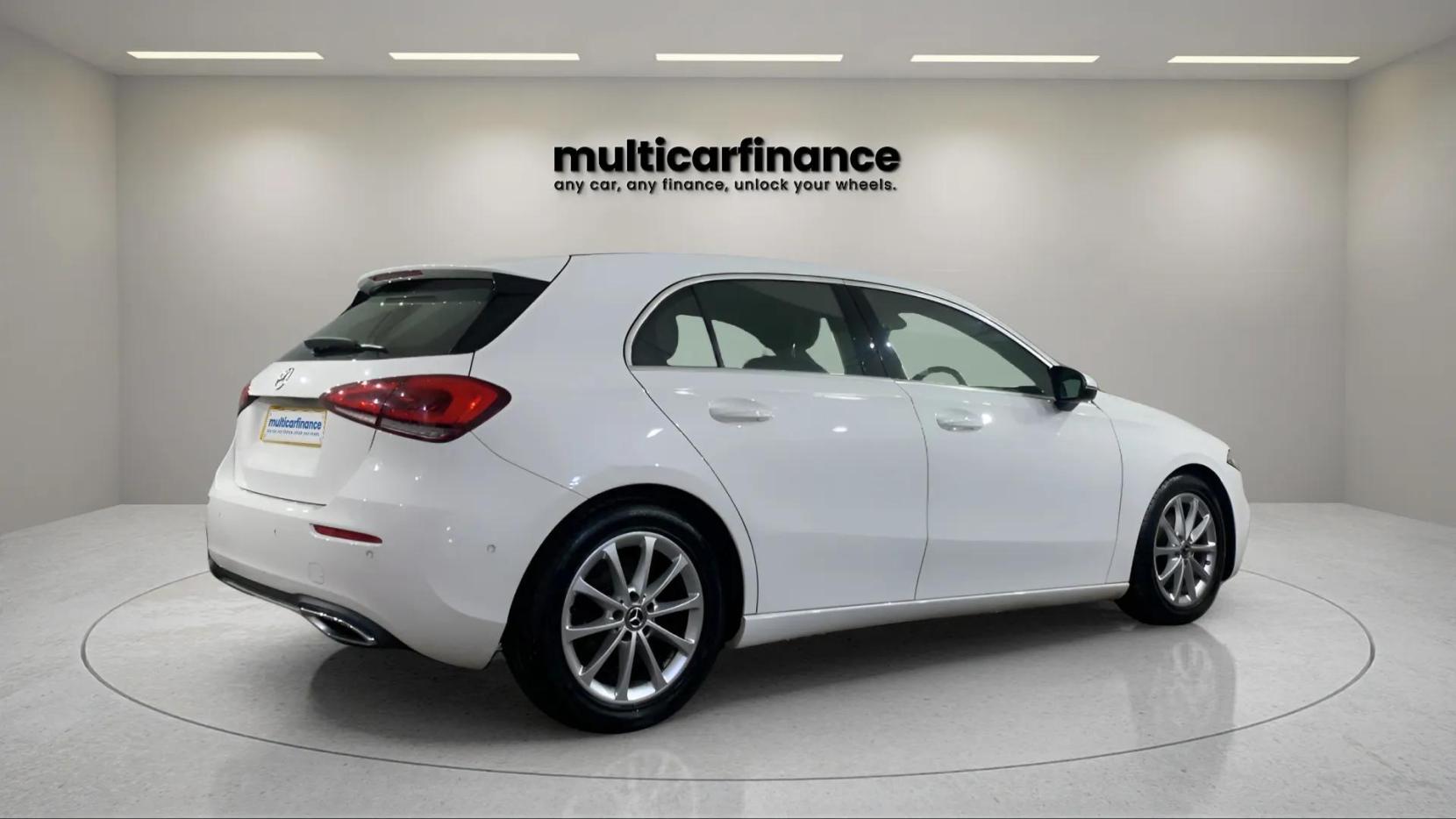 Mercedes-Benz A Class 1.5 A180d Sport (Executive) Hatchback 5dr Diesel 7G-DCT Euro 6 (s/s) (116 ps)