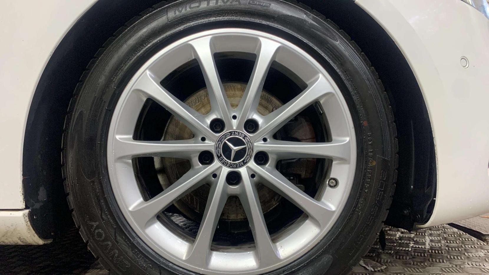 Mercedes-Benz A Class 1.5 A180d Sport (Executive) Hatchback 5dr Diesel 7G-DCT Euro 6 (s/s) (116 ps)