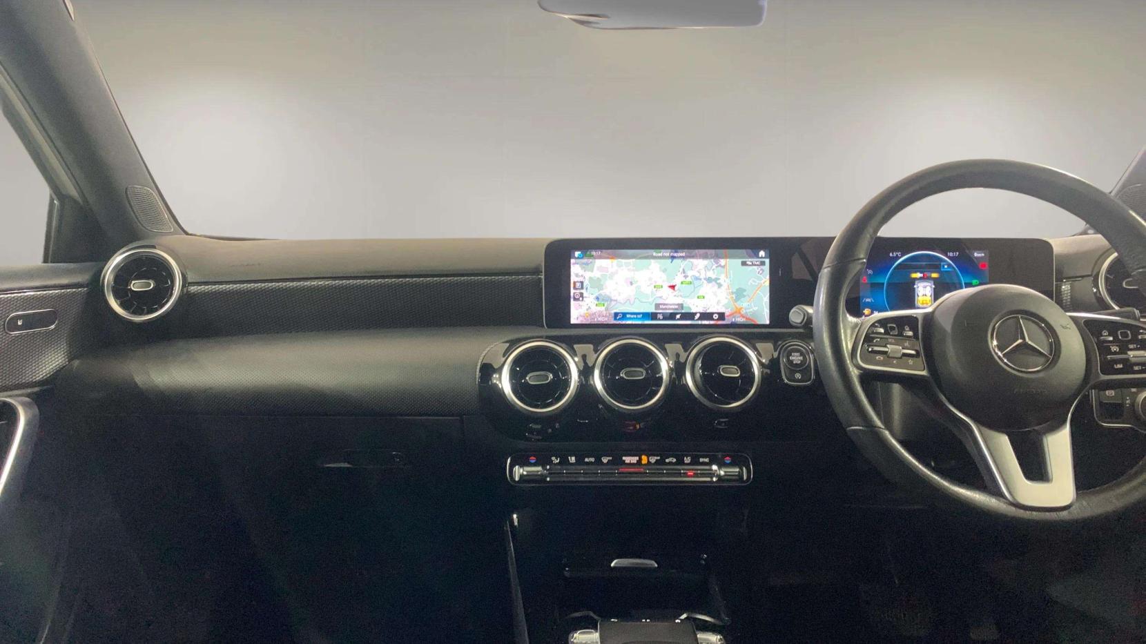 Mercedes-Benz A Class 1.5 A180d Sport (Executive) Hatchback 5dr Diesel 7G-DCT Euro 6 (s/s) (116 ps)