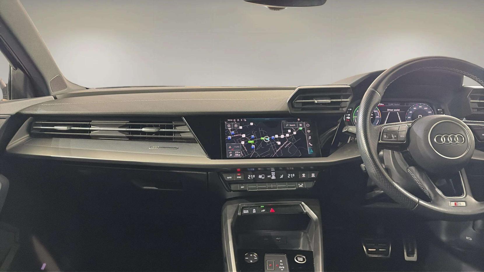 Audi A3 1.4 TFSIe 40 S line Sportback 5dr Petrol Plug-in Hybrid S Tronic Euro 6 (s/s) 13kWh (204 ps)