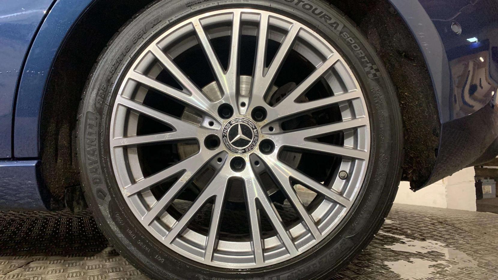 Mercedes-Benz A Class 1.3 A200 Sport Edition (Executive) Hatchback 5dr Petrol 7G-DCT Euro 6 (s/s) (163 ps)