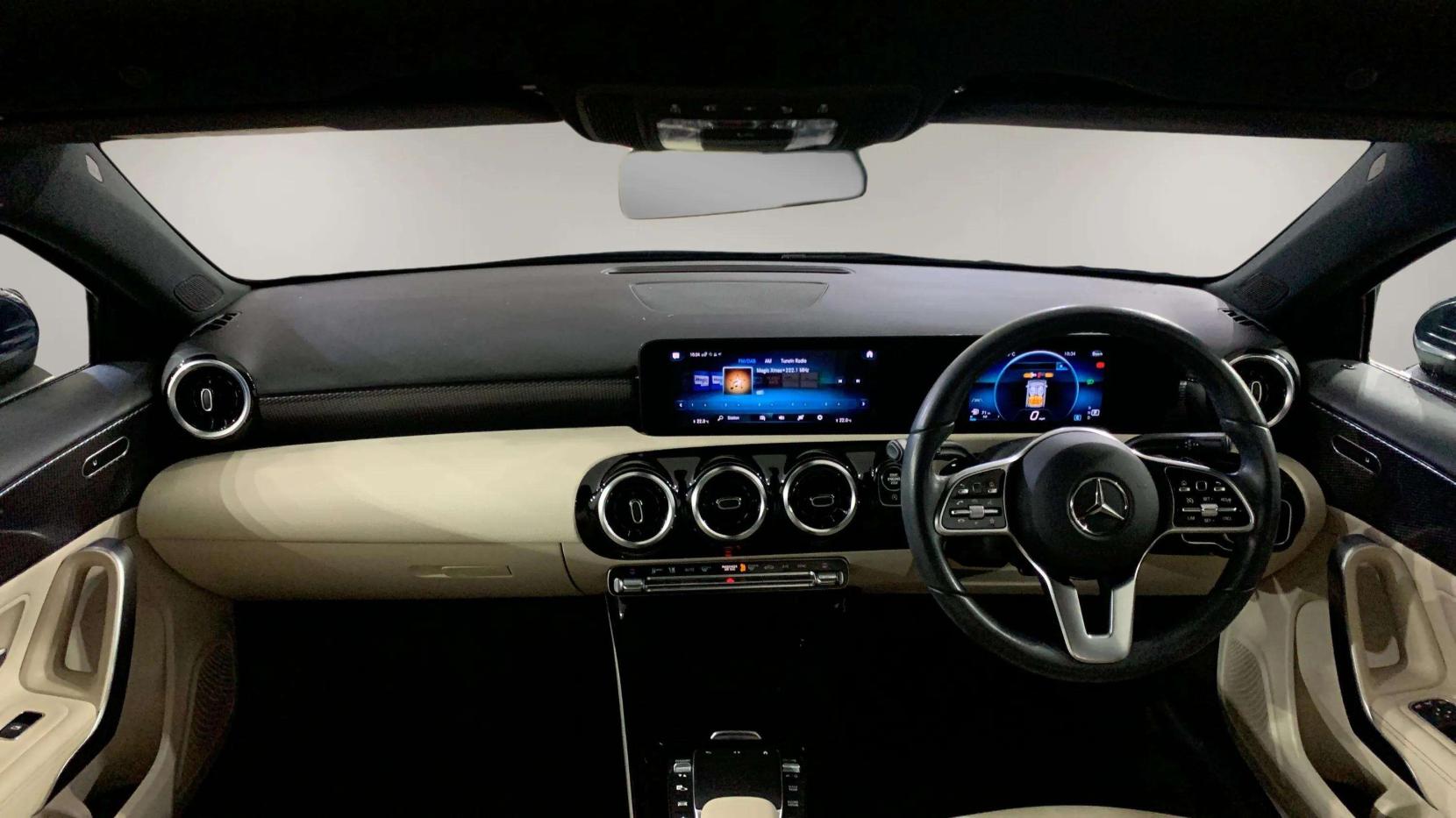 Mercedes-Benz A Class 1.3 A200 Sport Edition (Executive) Hatchback 5dr Petrol 7G-DCT Euro 6 (s/s) (163 ps)