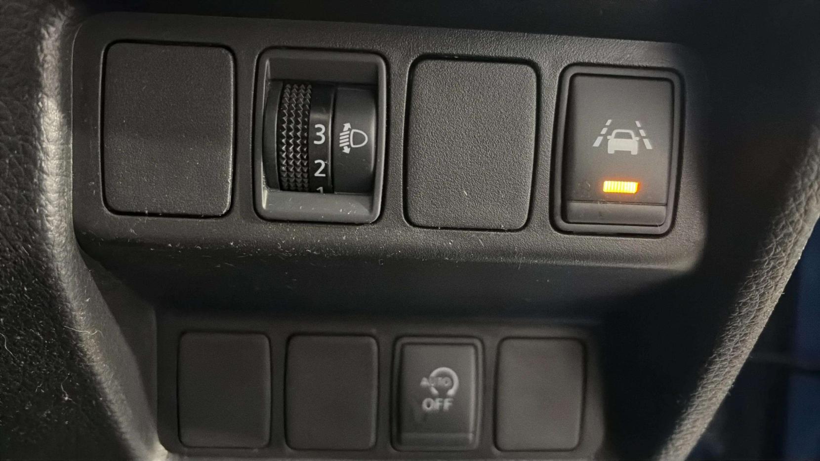 Nissan Qashqai 1.5 dCi Acenta Premium SUV 5dr Diesel Manual Euro 6 (s/s) (115 ps)