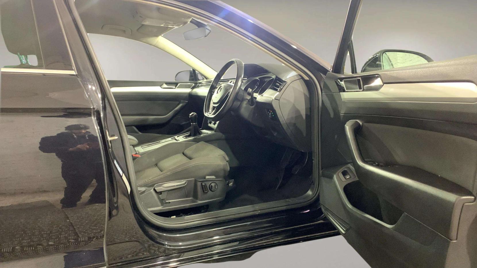 Volkswagen Passat 1.5 TSI EVO SE Business Saloon 4dr Petrol Manual Euro 6 (s/s) (150 ps)