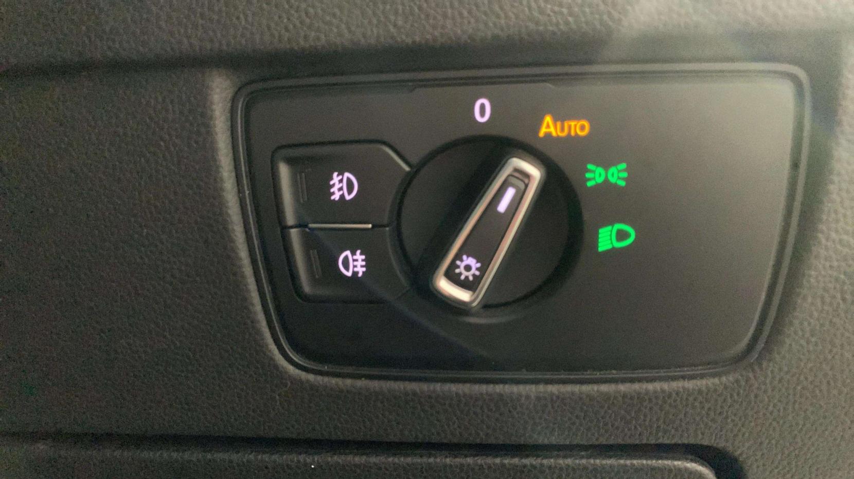 Volkswagen Passat 1.5 TSI EVO SE Business Saloon 4dr Petrol Manual Euro 6 (s/s) (150 ps)