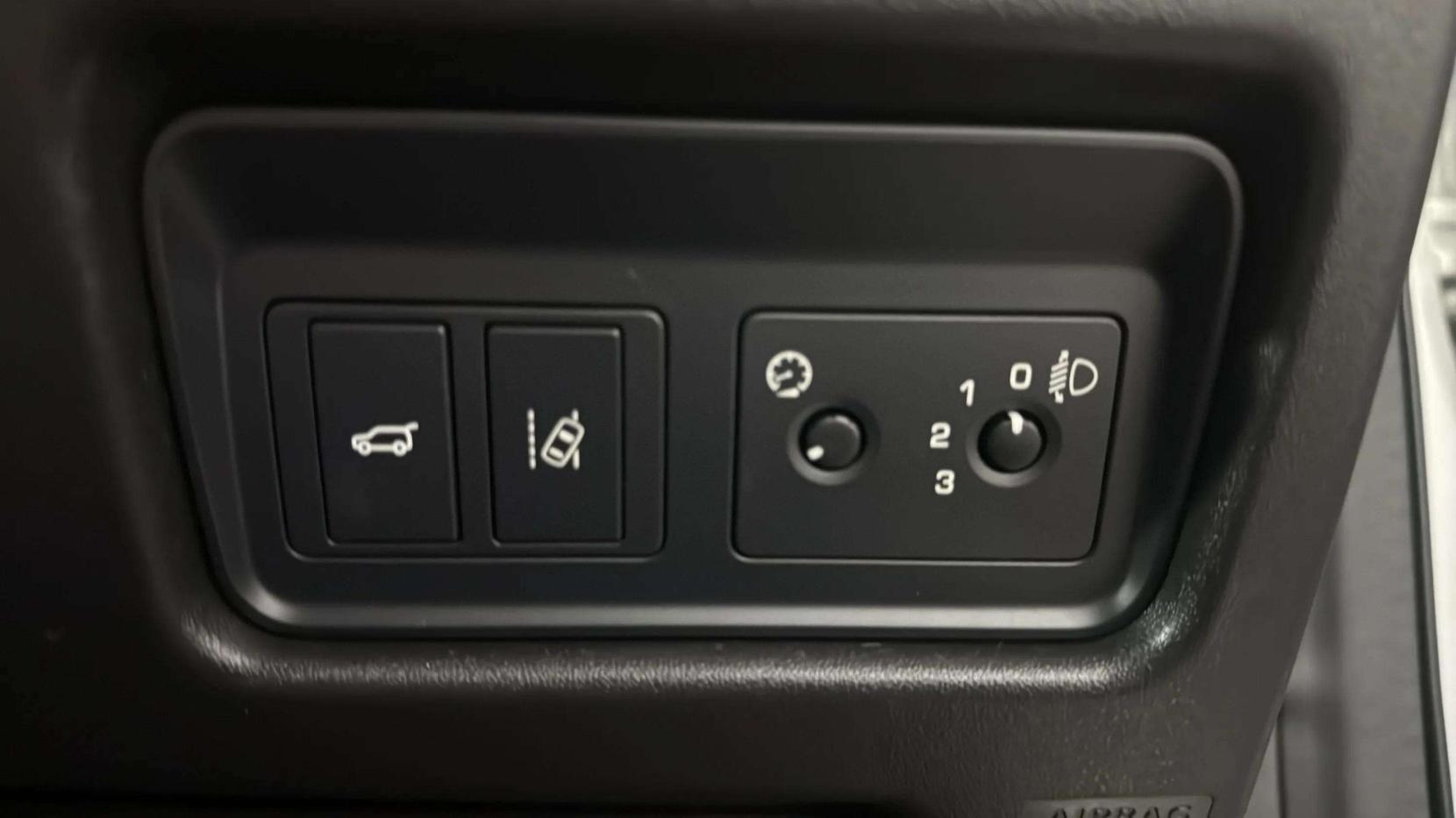 Land Rover Discovery Sport 2.0 TD4 SE Tech SUV 5dr Diesel Auto 4WD Euro 6 (s/s) (180 ps)