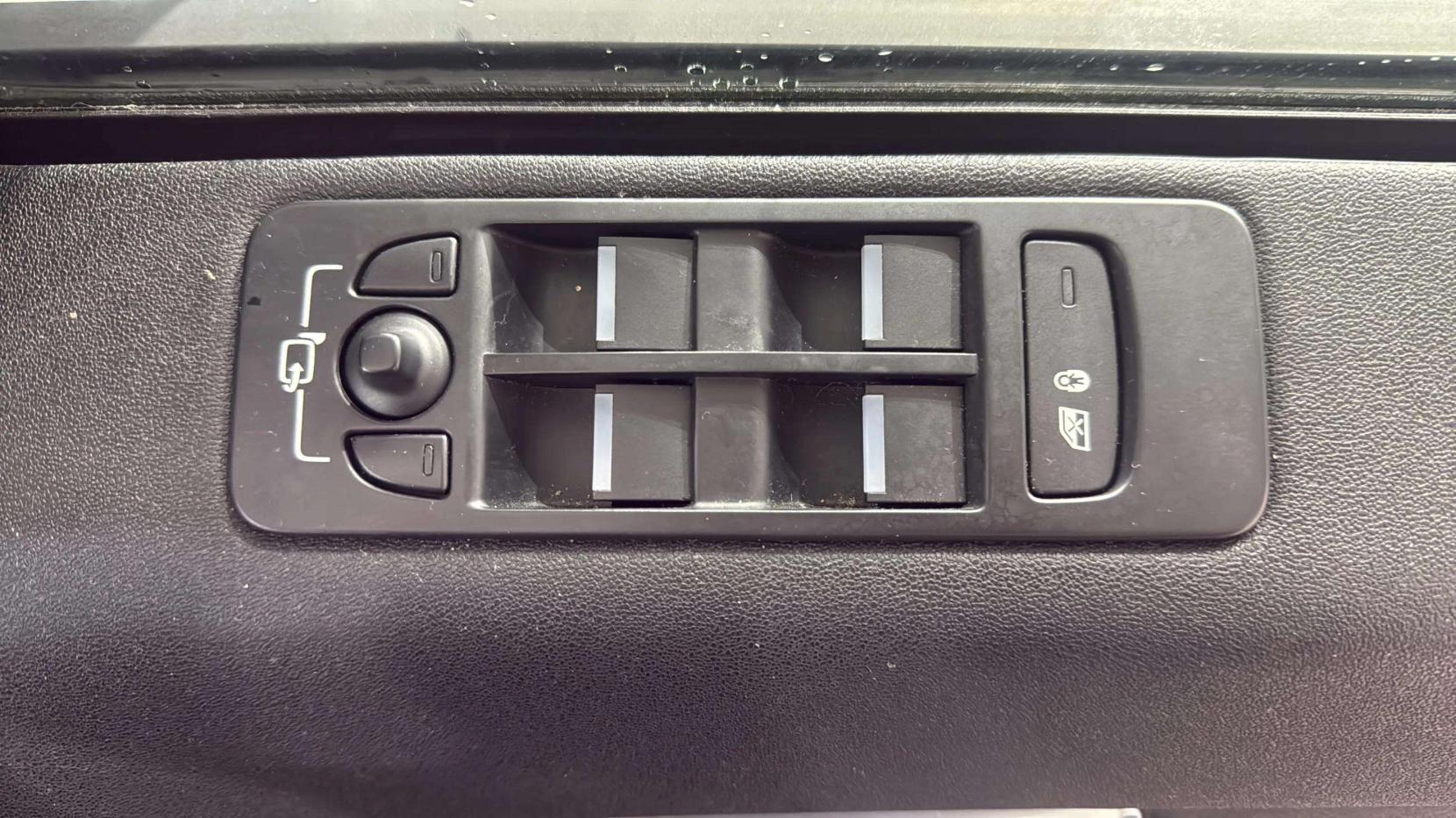 Land Rover Discovery Sport 2.0 TD4 SE Tech SUV 5dr Diesel Auto 4WD Euro 6 (s/s) (180 ps)