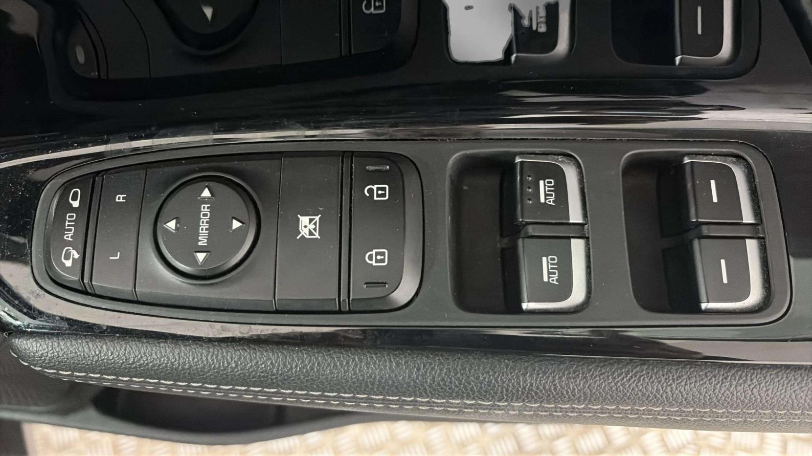 Kia Niro 1.6 GDi 3 SUV 5dr Petrol Hybrid DCT Euro 6 (s/s) (139 bhp)