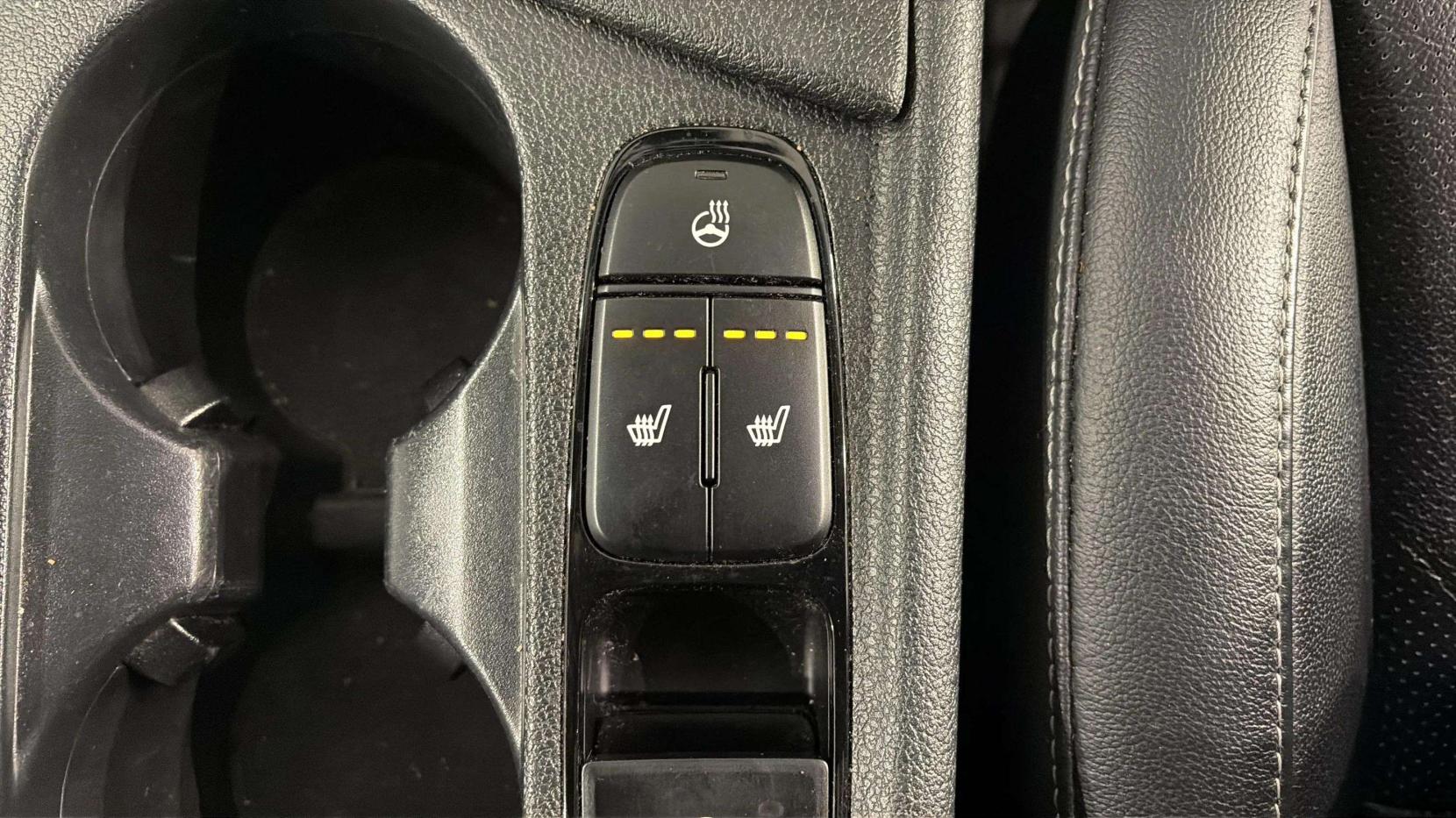 Kia Niro 1.6 GDi 3 SUV 5dr Petrol Hybrid DCT Euro 6 (s/s) (139 bhp)