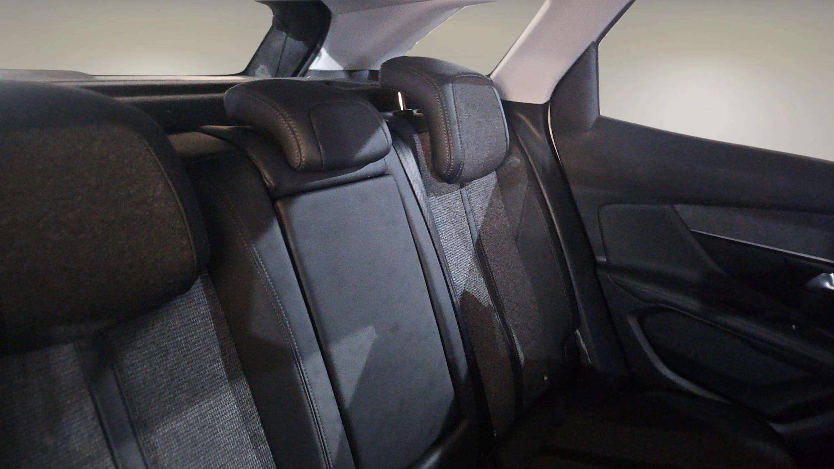 Peugeot 3008 1.2 PureTech Allure SUV 5dr Petrol Manual Euro 6 (s/s) (130 ps)