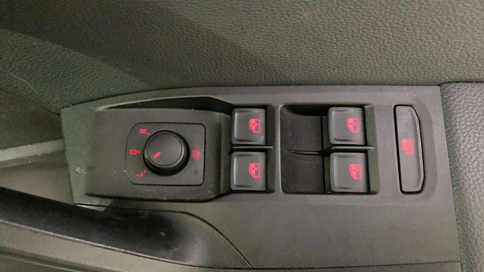 SEAT Arona 1.6 TDI XCELLENCE Lux SUV 5dr Diesel DSG Euro 6 (s/s) (95 ps)