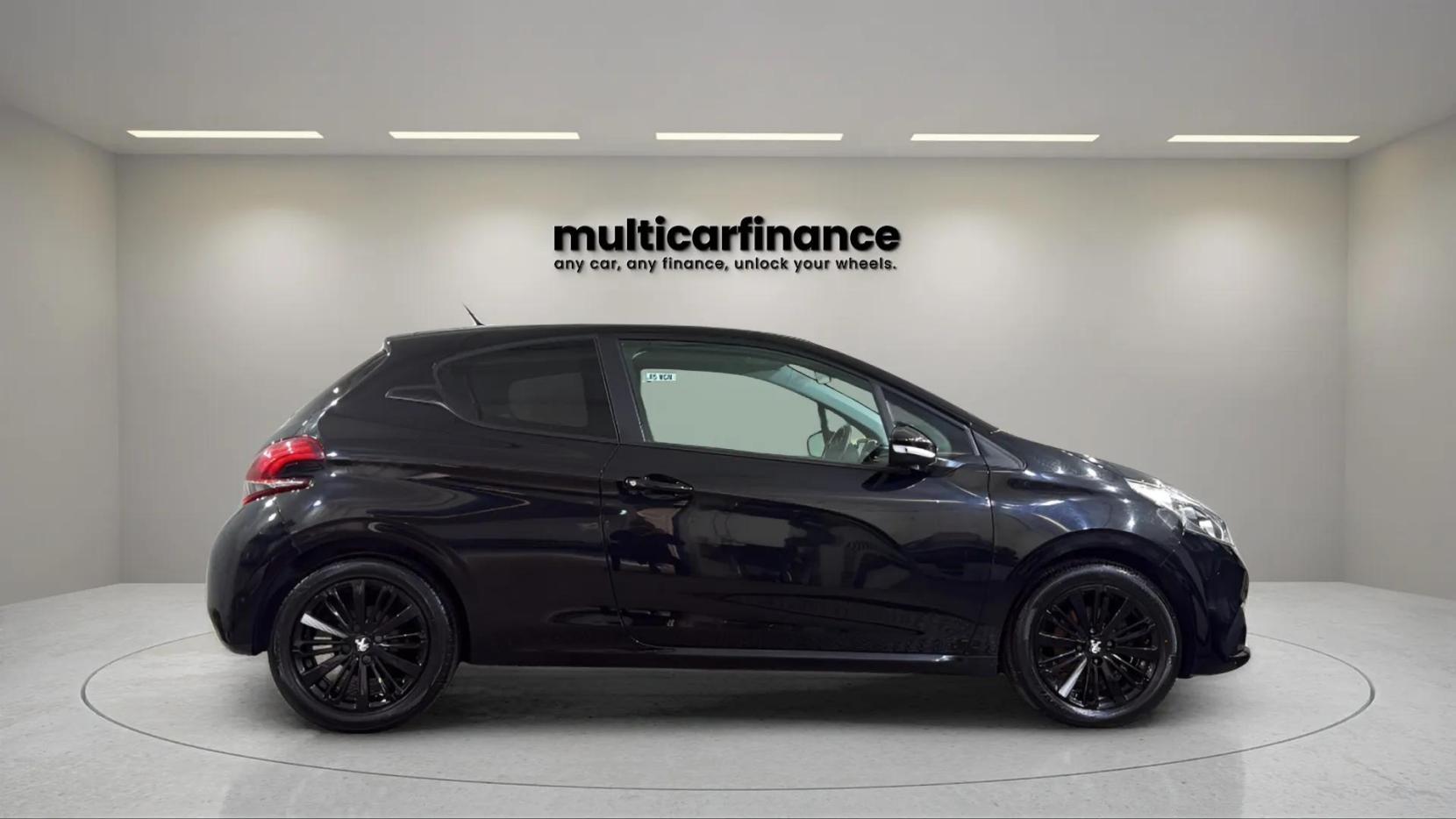 Peugeot 208 1.2 PureTech Black Edition Hatchback 3dr Petrol Manual Euro 6 (82 ps)