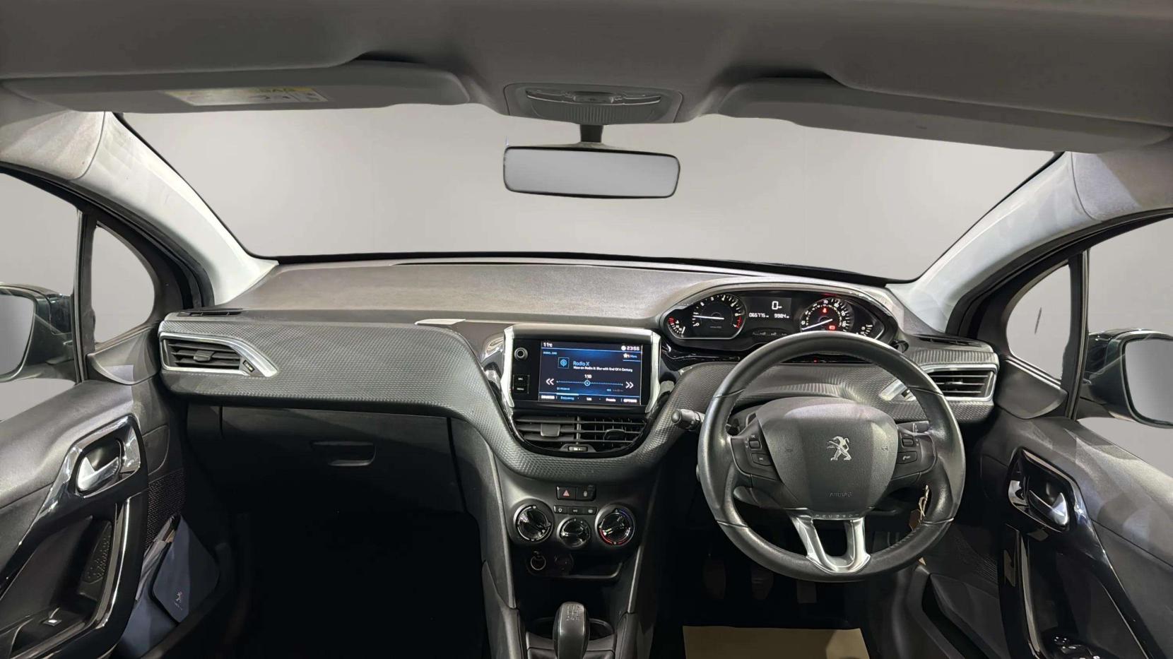 Peugeot 208 1.2 PureTech Black Edition Hatchback 3dr Petrol Manual Euro 6 (82 ps)