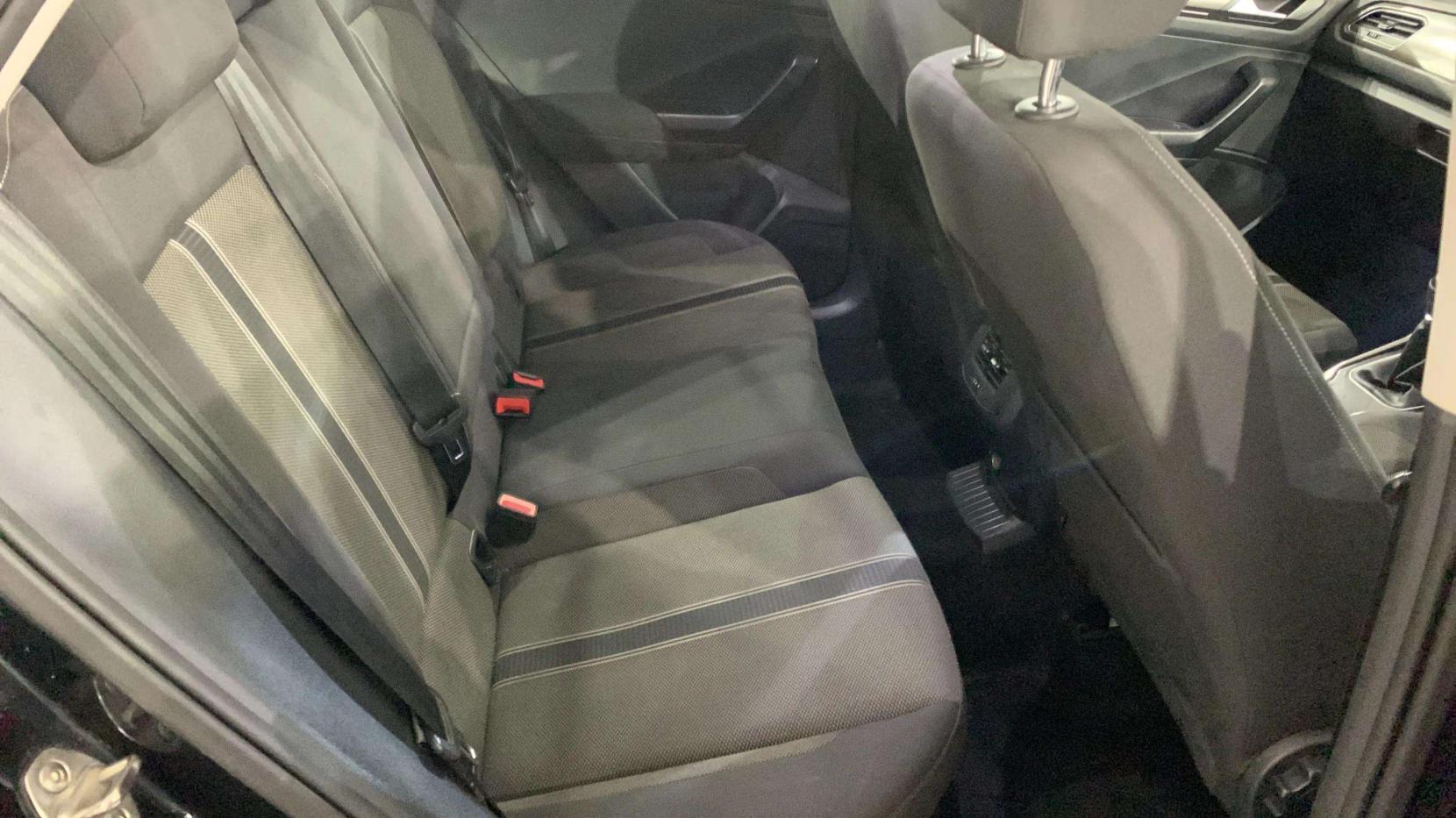 Volkswagen T-Roc 1.5 TSI EVO Design SUV 5dr Petrol Manual Euro 6 (s/s) (150 ps)