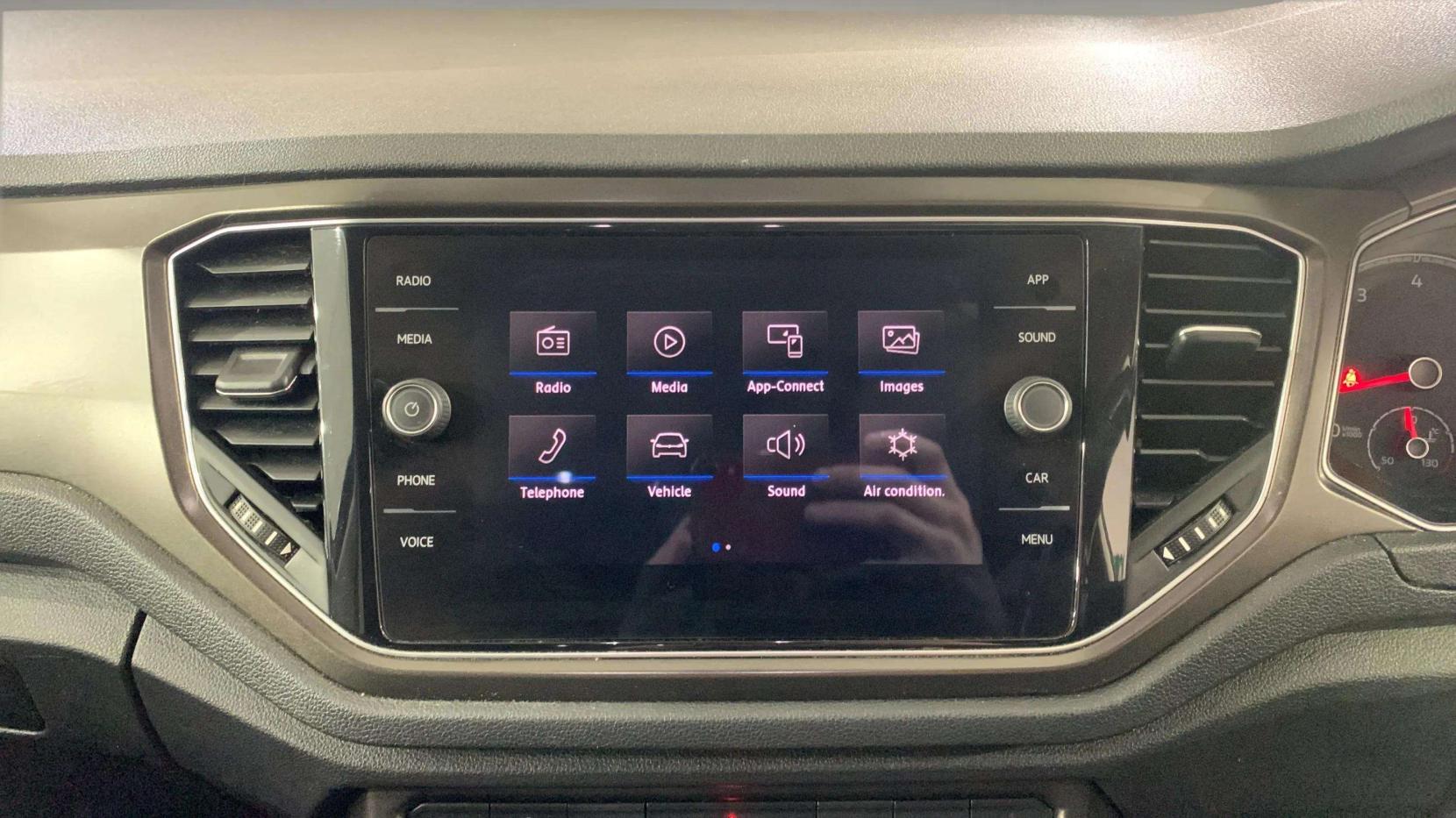 Volkswagen T-Roc 1.5 TSI EVO Design SUV 5dr Petrol Manual Euro 6 (s/s) (150 ps)