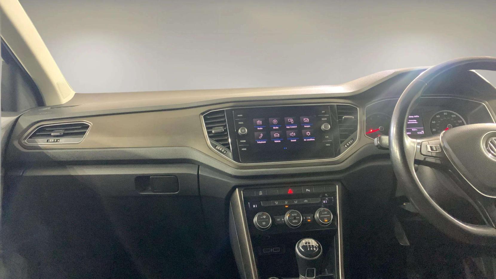 Volkswagen T-Roc 1.5 TSI EVO Design SUV 5dr Petrol Manual Euro 6 (s/s) (150 ps)