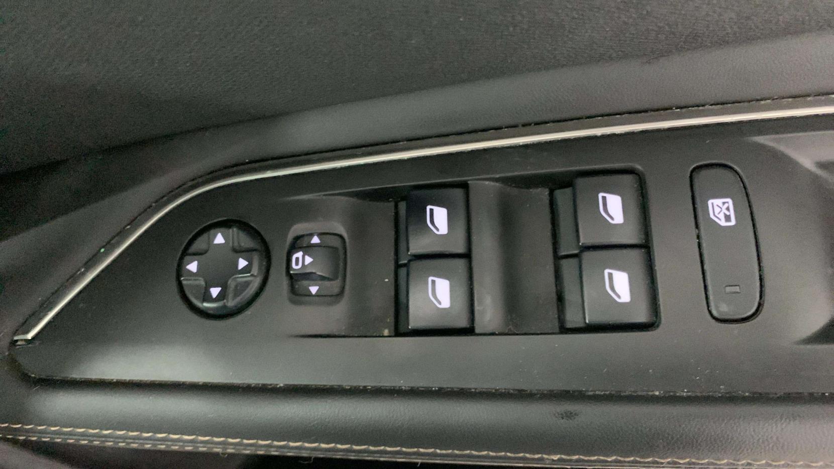 Peugeot 3008 1.2 PureTech GT Line SUV 5dr Petrol Manual Euro 6 (s/s) (130 ps)