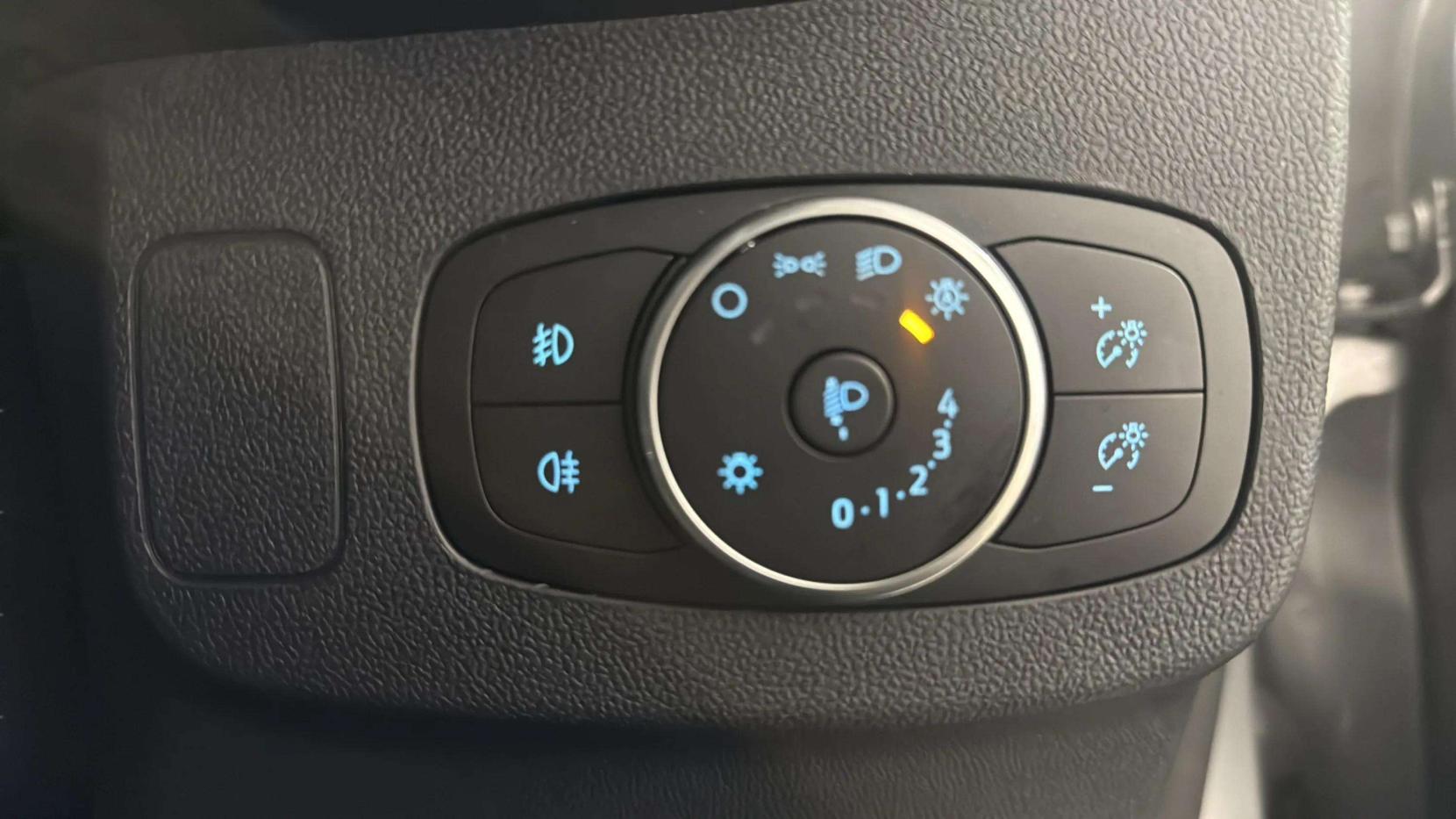 Ford Puma 1.0T EcoBoost MHEV ST-Line X SUV 5dr Petrol Manual Euro 6 (s/s) (125 ps)