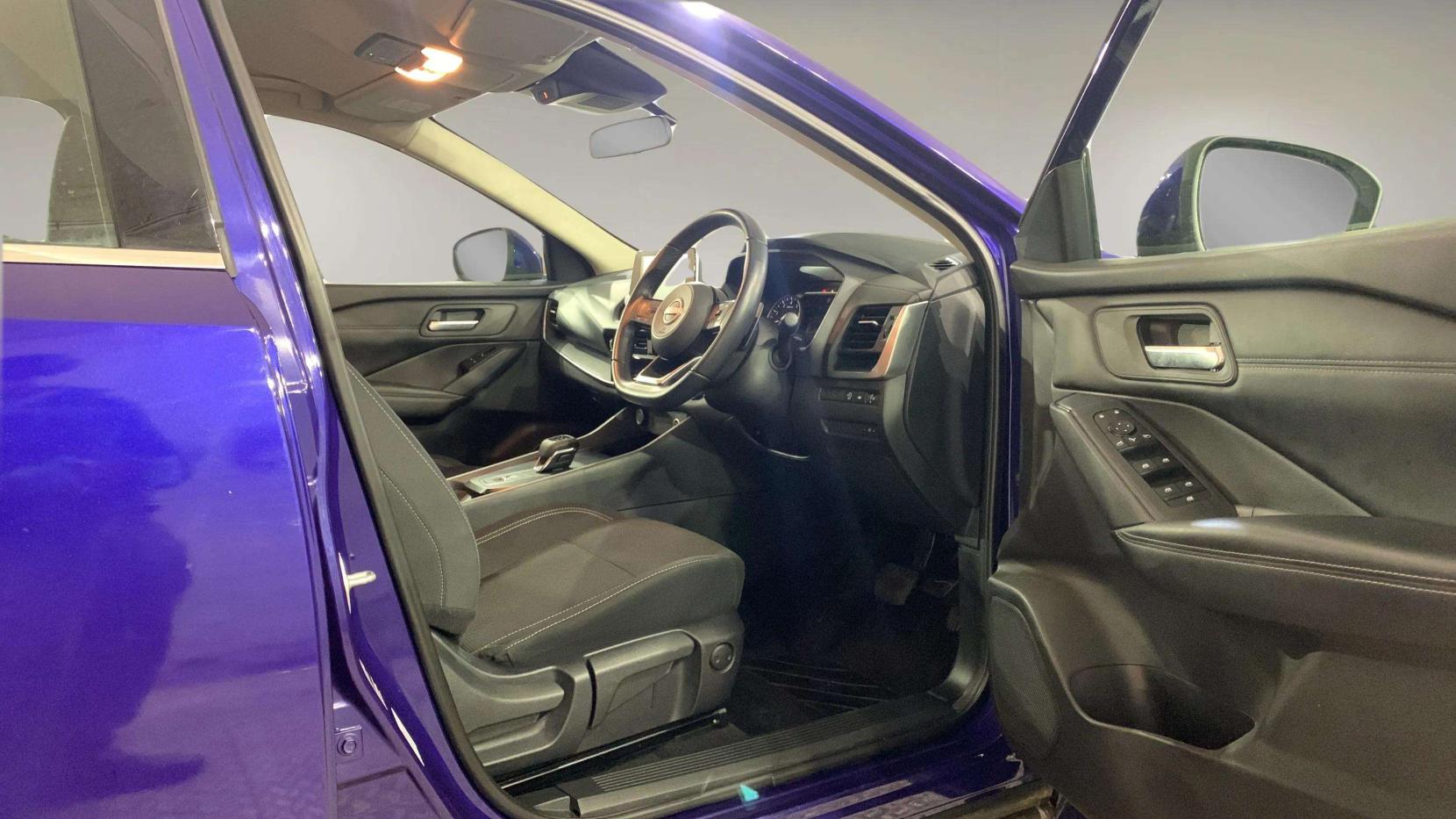 Nissan Qashqai 1.3 DIG-T MHEV Acenta Premium SUV 5dr Petrol Hybrid XTRON Euro 6 (s/s) (158 ps)