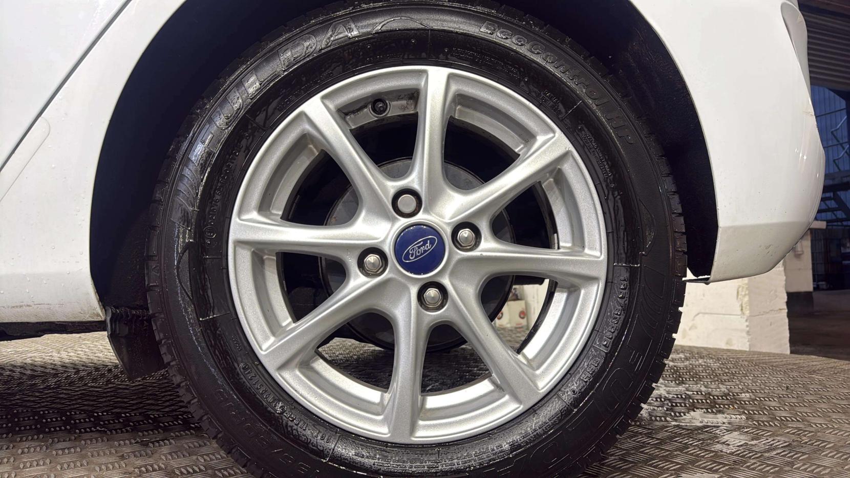 Ford Fiesta 1.0T EcoBoost GPF Zetec Hatchback 5dr Petrol Manual Euro 6 (s/s) (100 ps)