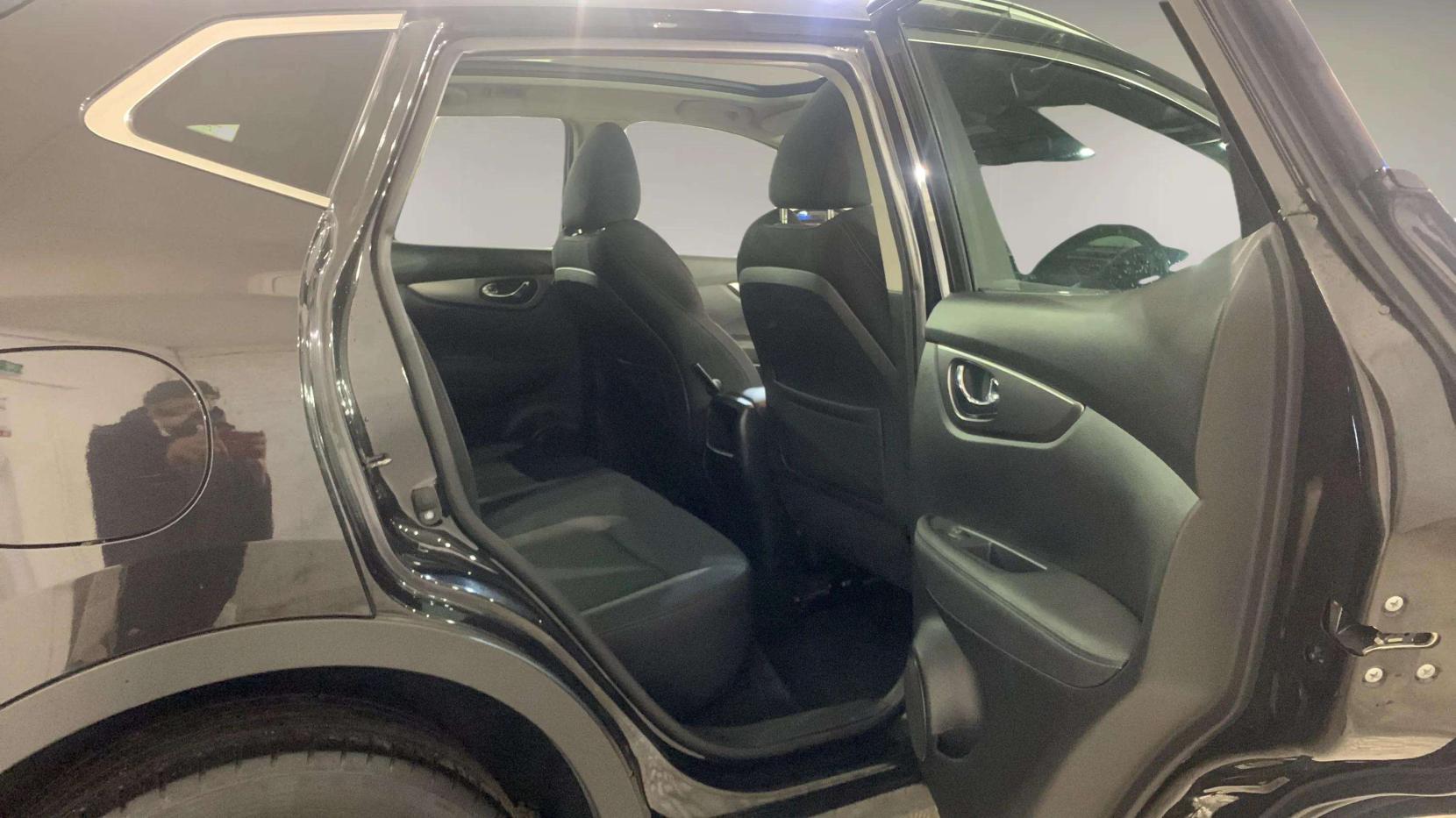 Nissan Qashqai 1.5 dCi N-Connecta SUV 5dr Diesel Manual Euro 6 (s/s) (115 ps)