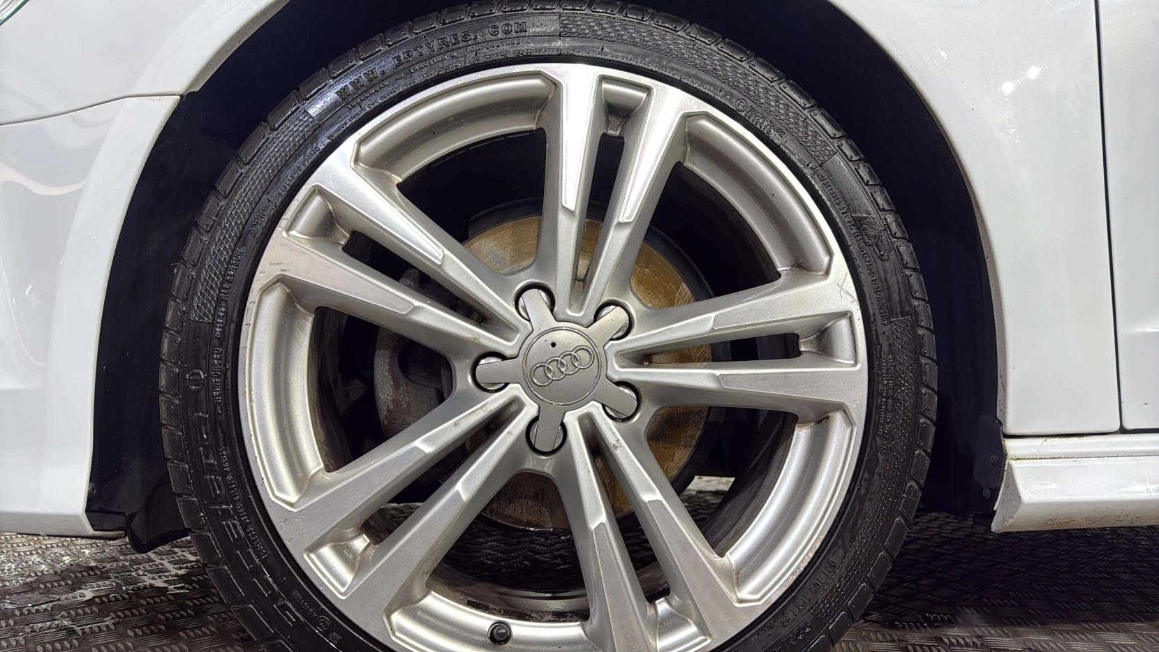 Audi A3 1.5 TFSI CoD 35 S line Sportback 5dr Petrol Manual Euro 6 (s/s) (150 ps)