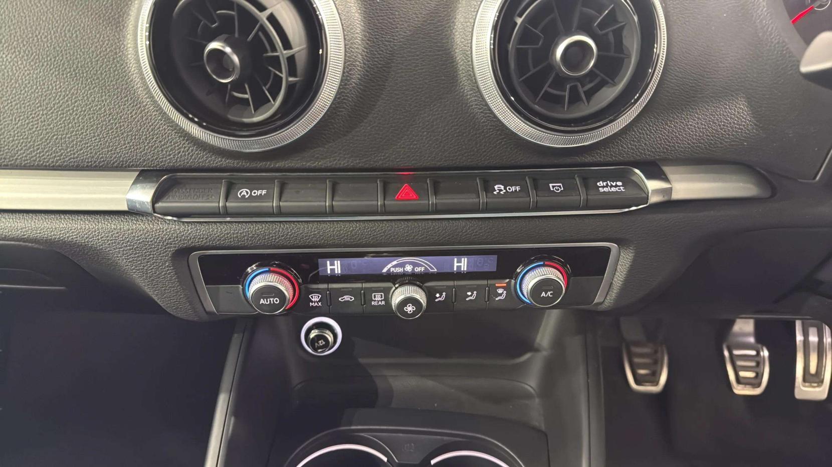 Audi A3 1.5 TFSI CoD 35 S line Sportback 5dr Petrol Manual Euro 6 (s/s) (150 ps)