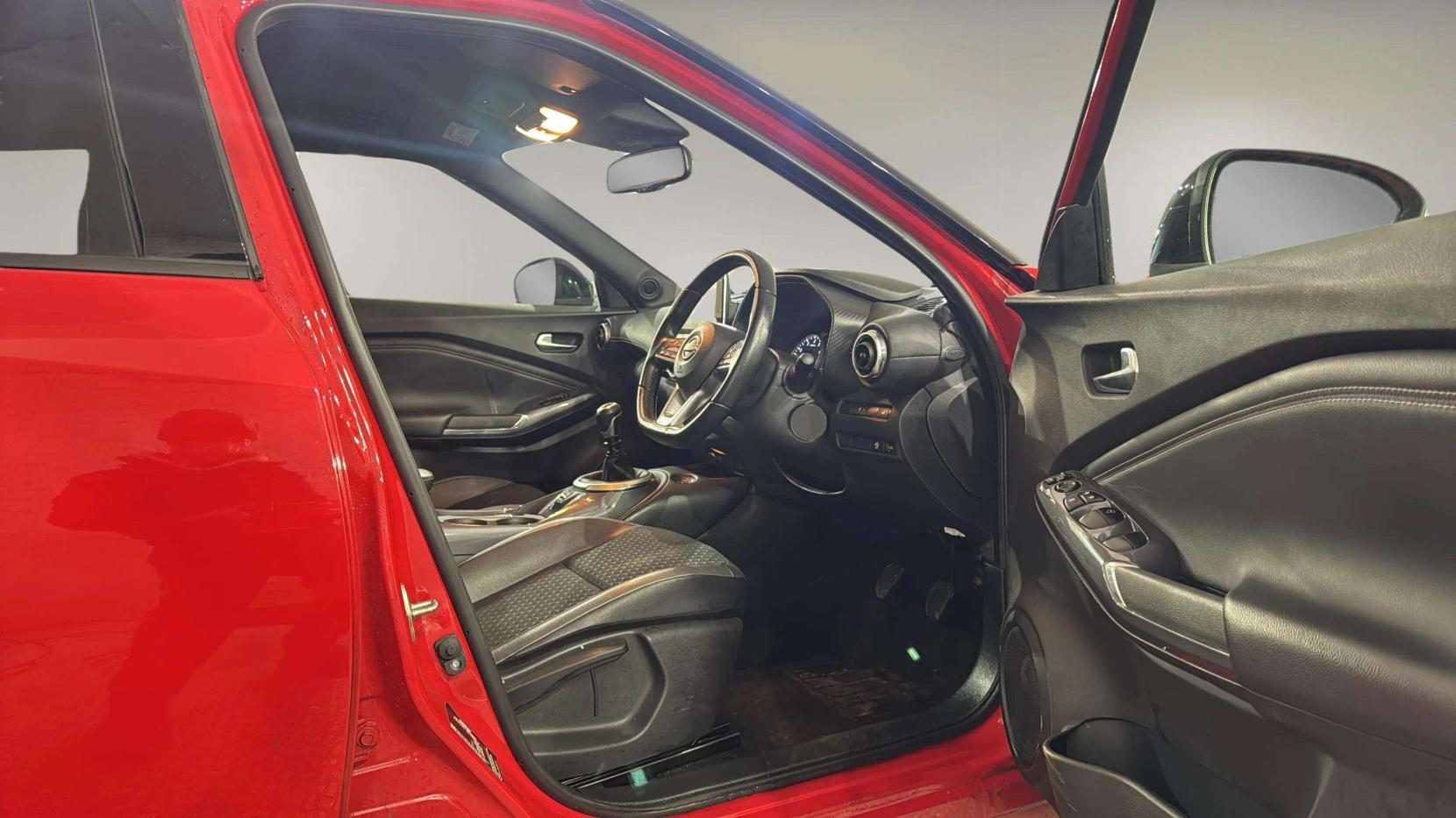 Nissan Juke 1.0 DIG-T N-Connecta SUV 5dr Petrol Manual Euro 6 (s/s) (114 ps)