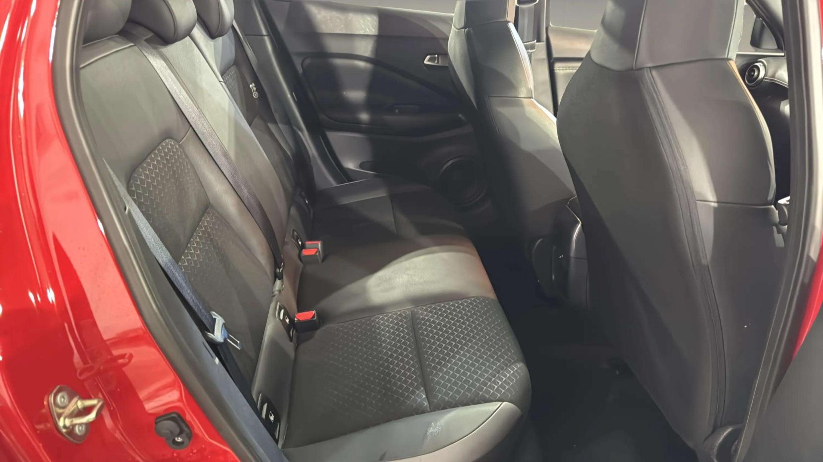 Nissan Juke 1.0 DIG-T N-Connecta SUV 5dr Petrol Manual Euro 6 (s/s) (114 ps)