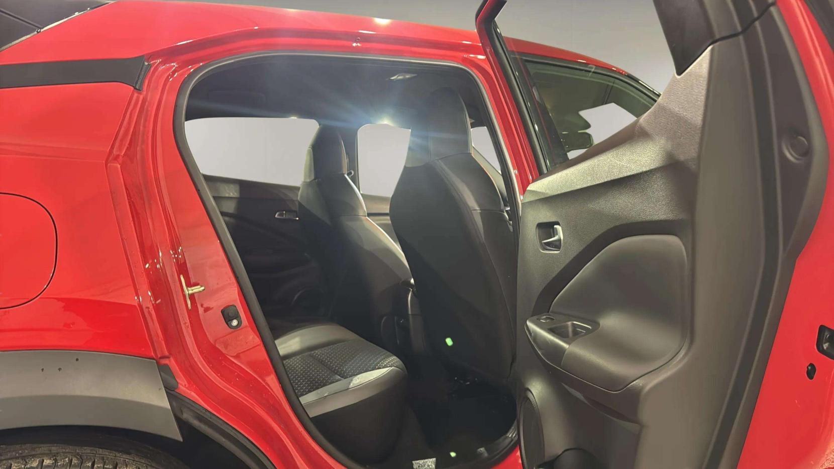 Nissan Juke 1.0 DIG-T N-Connecta SUV 5dr Petrol Manual Euro 6 (s/s) (114 ps)