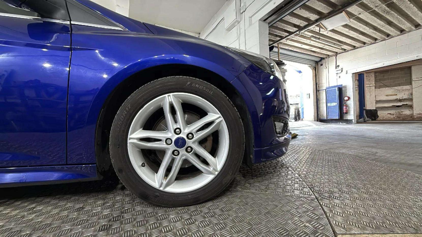 Ford Focus 1.5 TDCi Zetec S Hatchback 5dr Diesel Manual Euro 6 (s/s) (120 ps)