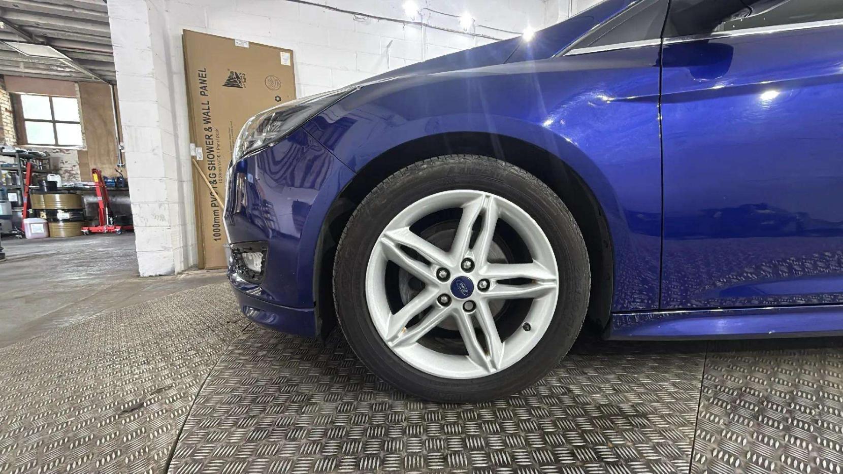 Ford Focus 1.5 TDCi Zetec S Hatchback 5dr Diesel Manual Euro 6 (s/s) (120 ps)