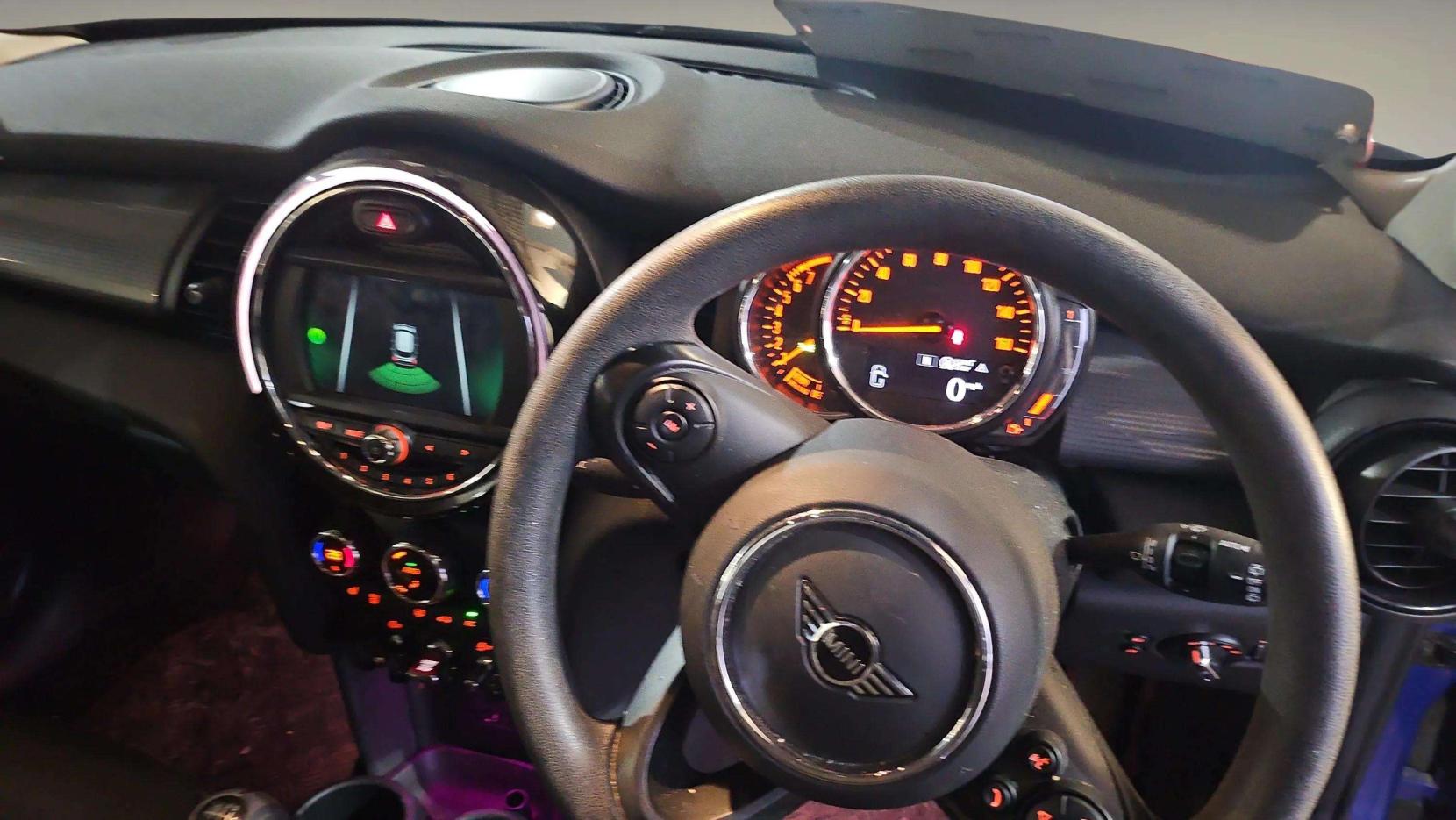 MINI Hatch 1.5 Cooper Classic Hatchback 5dr Petrol Manual Euro 6 (s/s) (136 ps)