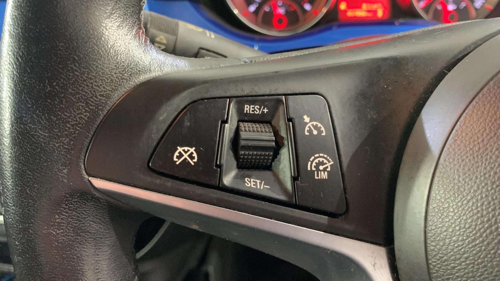 Vauxhall ADAM 1.2i ecoFLEX ENERGISED Hatchback 3dr Petrol Manual Euro 6 (s/s) (70 ps)