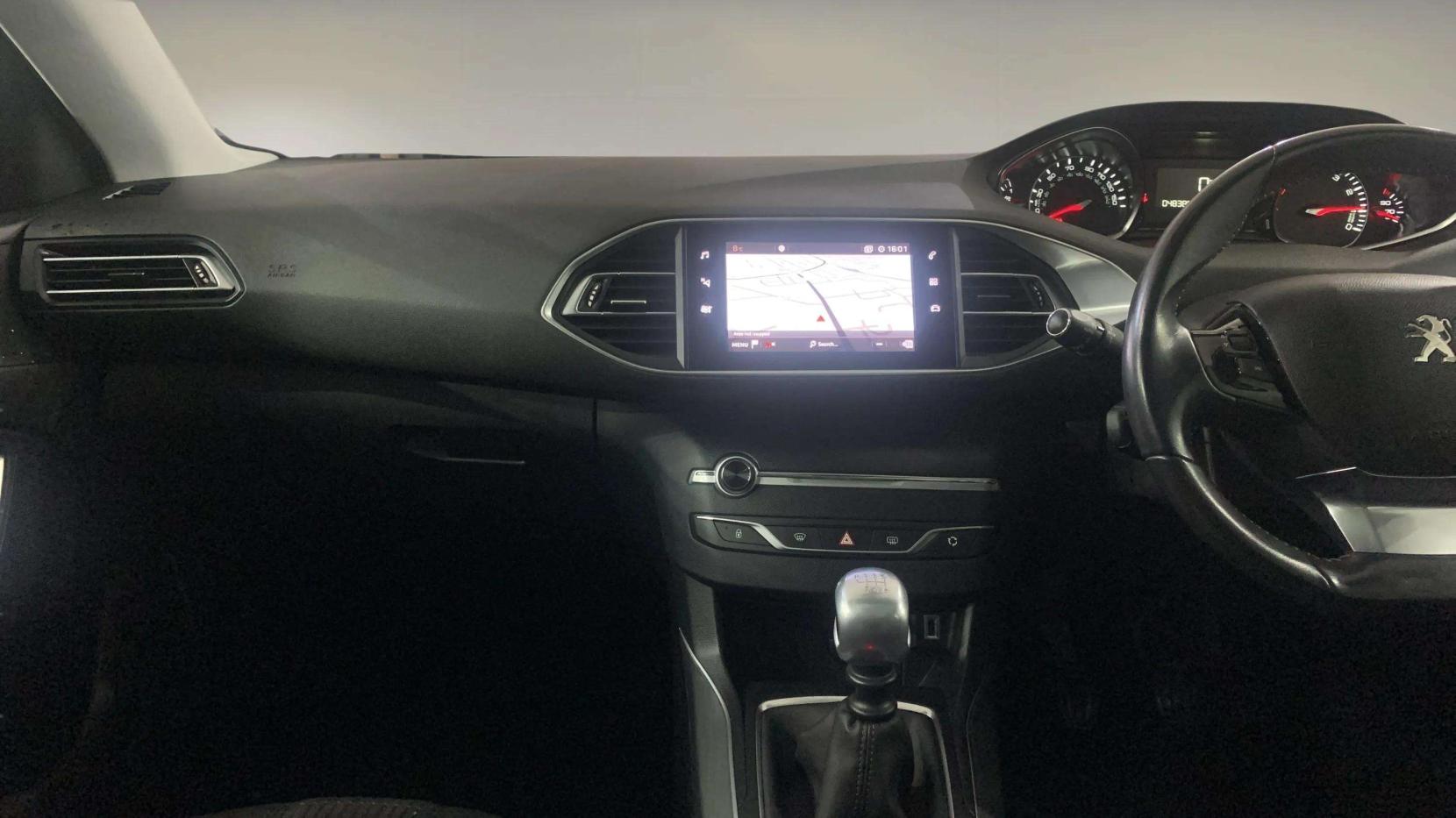 Peugeot 308 1.2 PureTech GPF Allure Hatchback 5dr Petrol Manual Euro 6 (s/s) (130 ps)