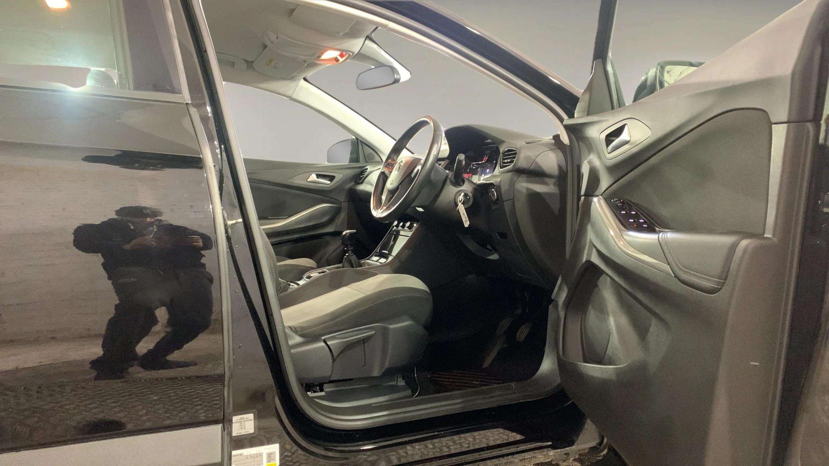 Vauxhall Grandland X 1.2 Turbo GPF SE SUV 5dr Petrol Manual Euro 6 (s/s) (130 ps)