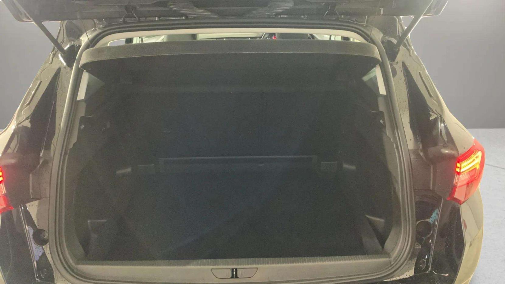 Vauxhall Grandland X 1.2 Turbo GPF SE SUV 5dr Petrol Manual Euro 6 (s/s) (130 ps)