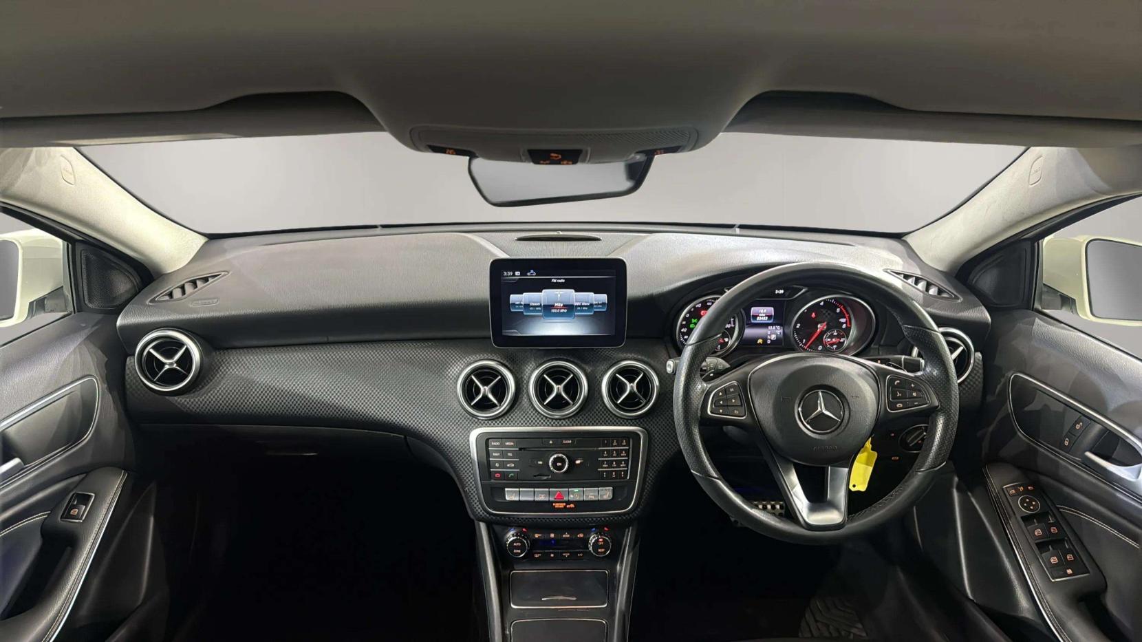 Mercedes-Benz A Class 2.1 A200d Sport (Premium) Hatchback 5dr Diesel 7G-DCT Euro 6 (s/s) (136 ps)
