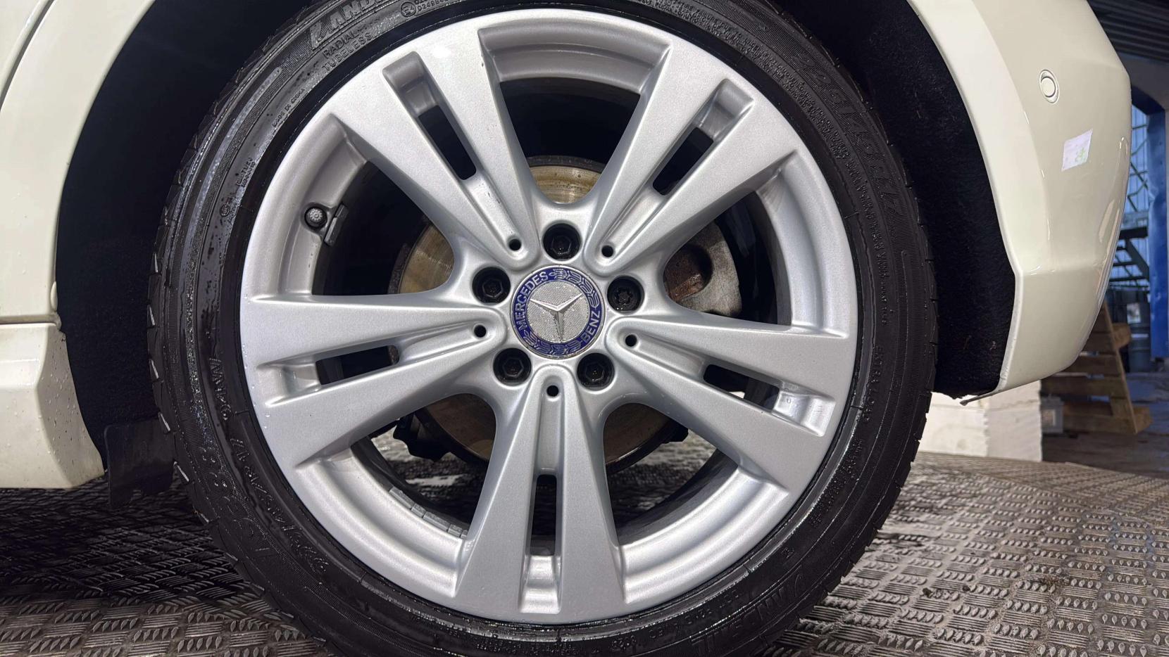 Mercedes-Benz A Class 2.1 A200d Sport (Premium) Hatchback 5dr Diesel 7G-DCT Euro 6 (s/s) (136 ps)