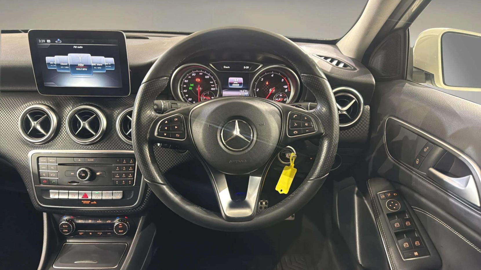 Mercedes-Benz A Class 2.1 A200d Sport (Premium) Hatchback 5dr Diesel 7G-DCT Euro 6 (s/s) (136 ps)