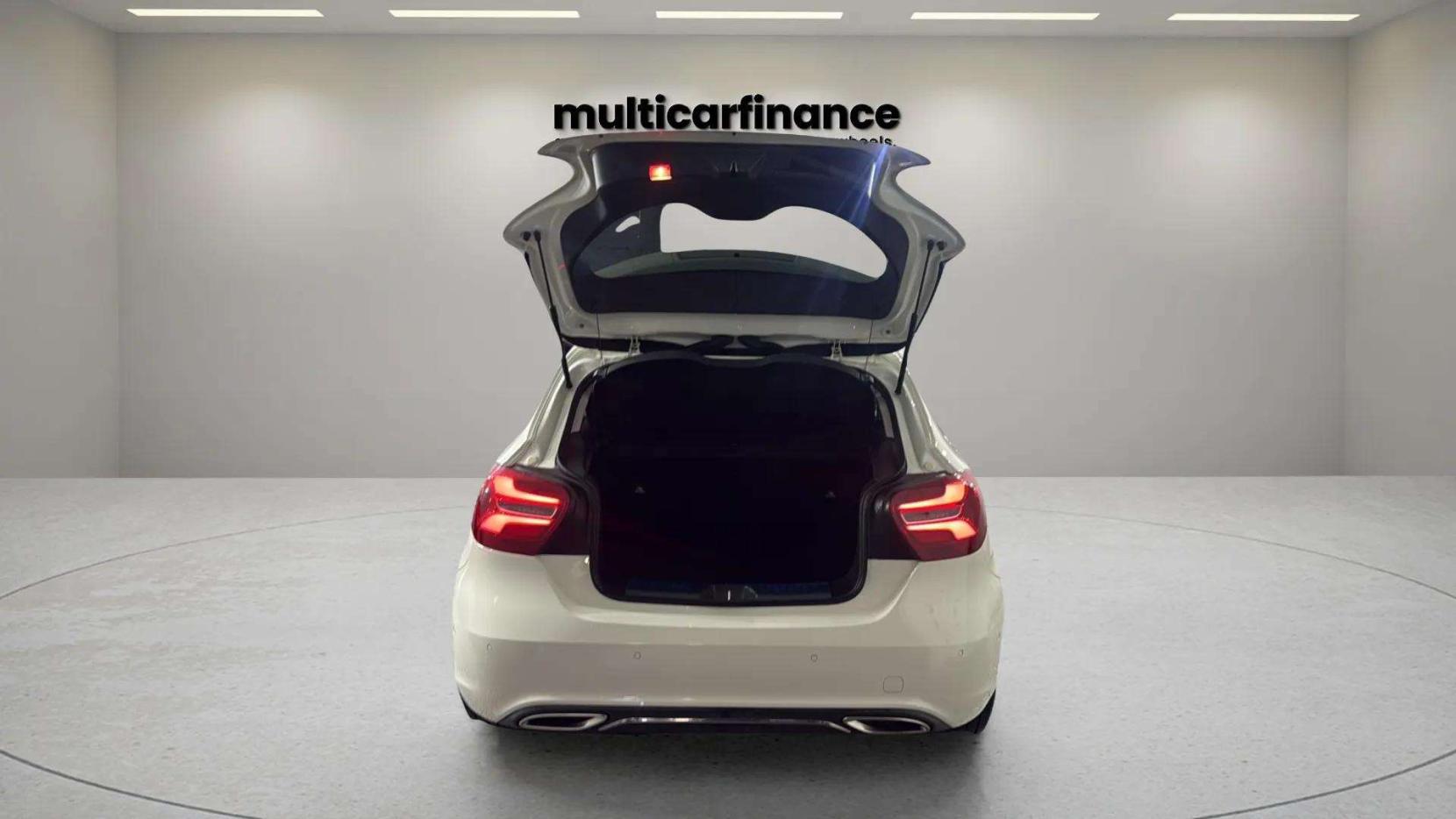 Mercedes-Benz A Class 2.1 A200d Sport (Premium) Hatchback 5dr Diesel 7G-DCT Euro 6 (s/s) (136 ps)