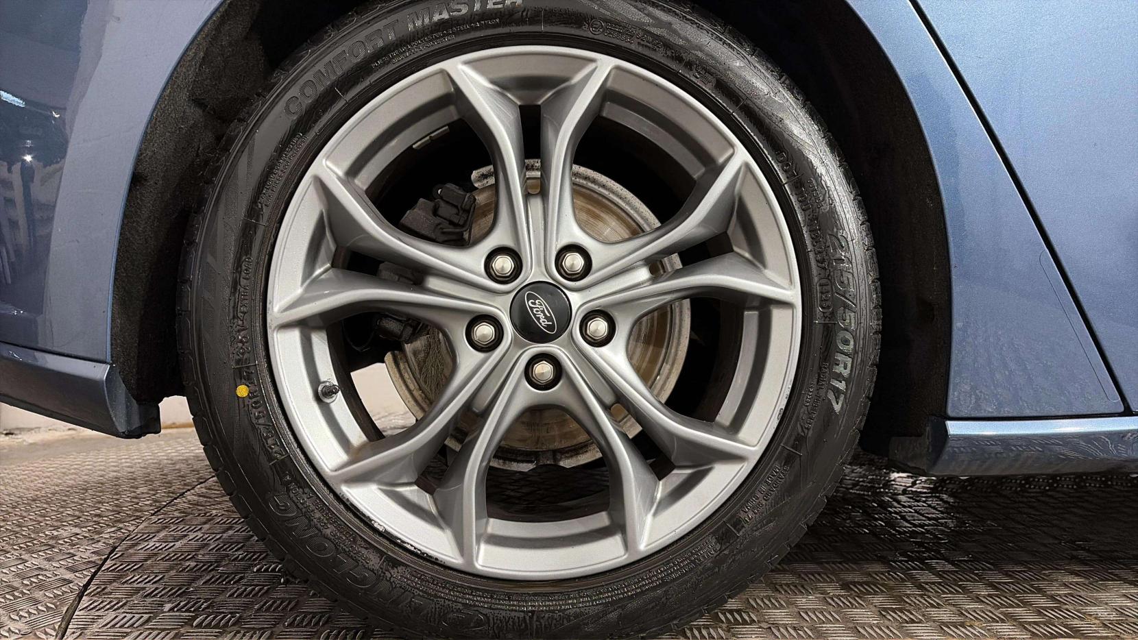 Ford Focus 1.0T EcoBoost ST-Line Hatchback 5dr Petrol Manual Euro 6 (s/s) (125 ps)