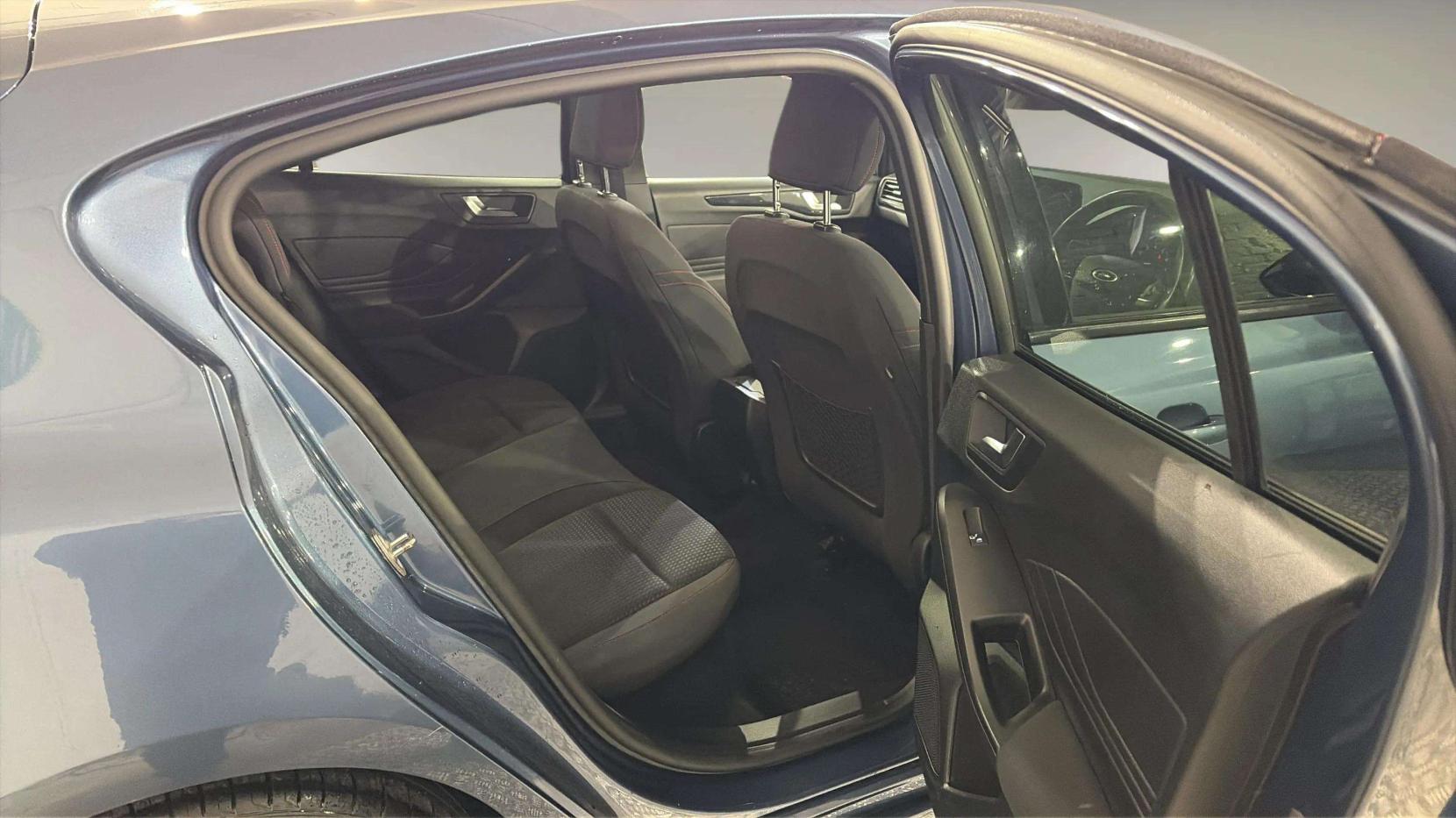 Ford Focus 1.0T EcoBoost ST-Line Hatchback 5dr Petrol Manual Euro 6 (s/s) (125 ps)