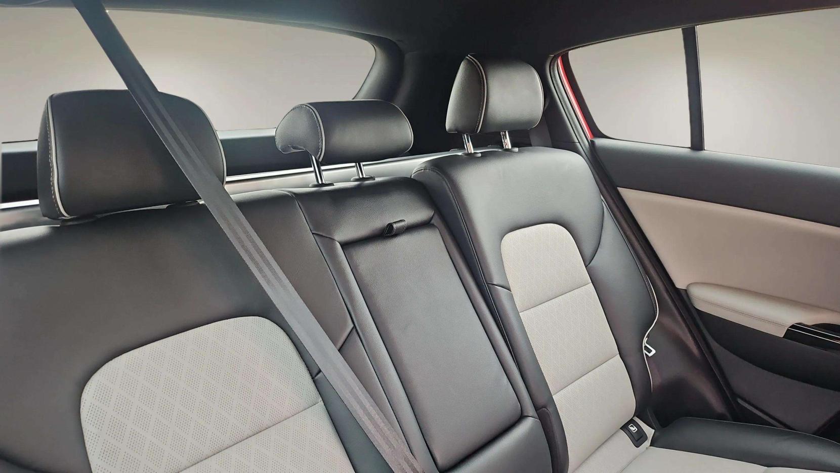 Kia Sportage 1.7 CRDi GT-Line SUV 5dr Diesel DCT Euro 6 (s/s) (139 bhp)