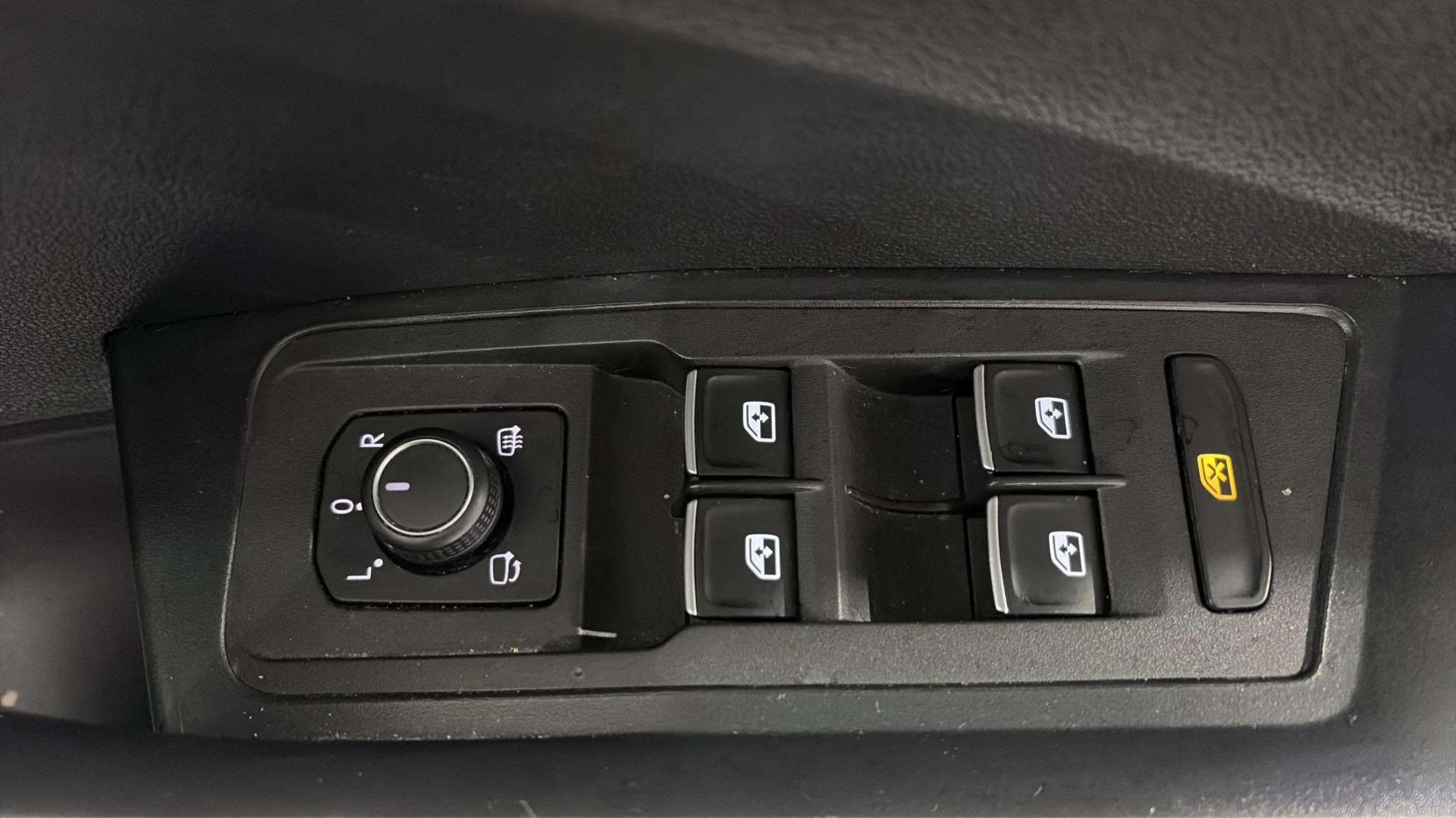 Volkswagen T-Roc 1.0 TSI GPF SE SUV 5dr Petrol Manual Euro 6 (s/s) (115 ps)