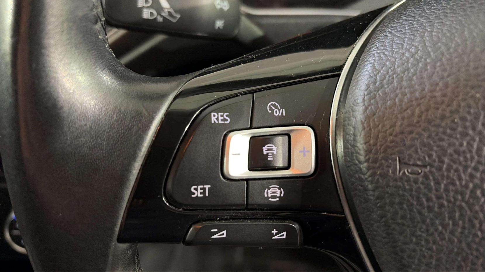 Volkswagen T-Roc 1.0 TSI GPF SE SUV 5dr Petrol Manual Euro 6 (s/s) (115 ps)