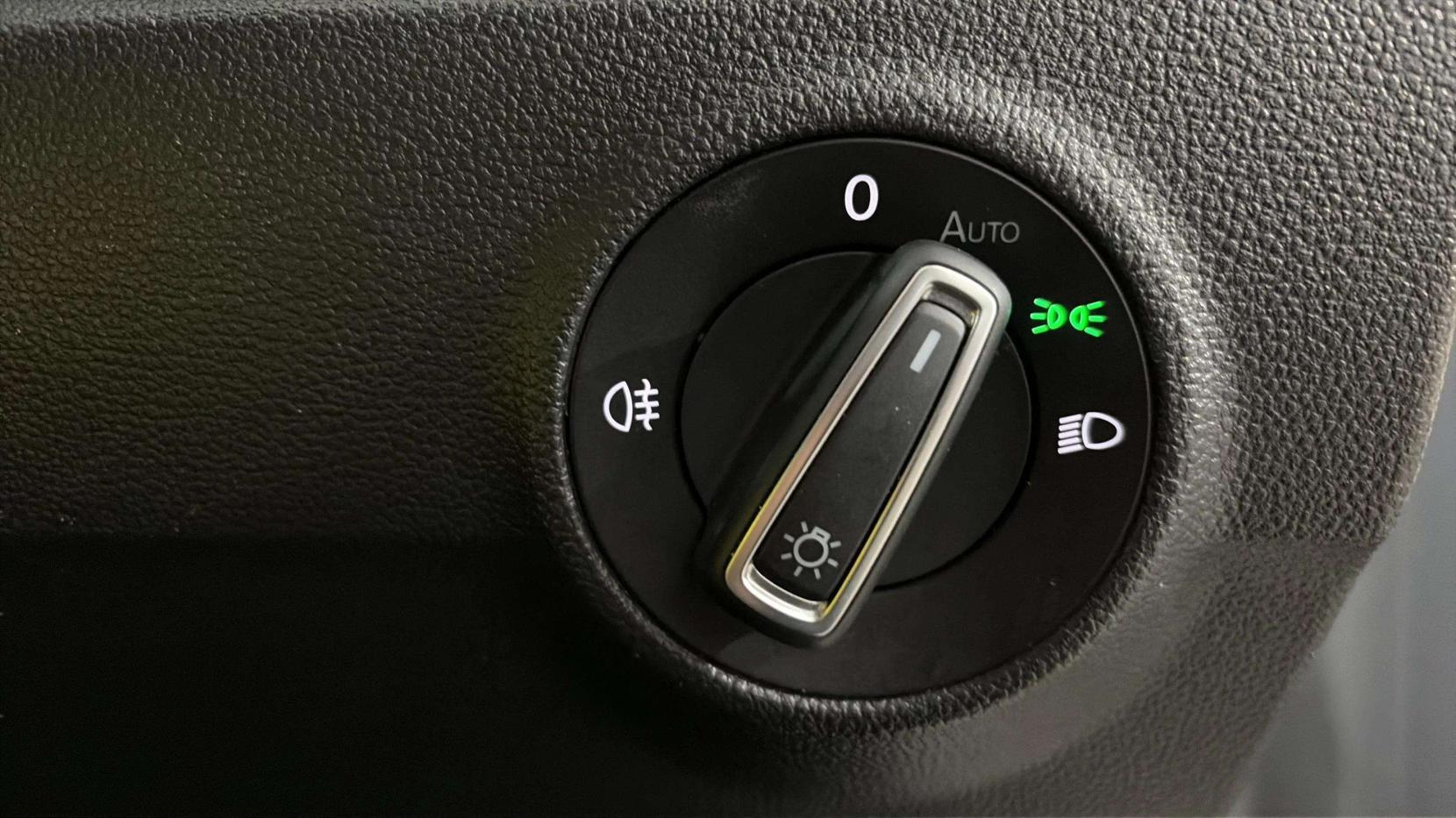 Volkswagen T-Roc 1.0 TSI GPF SE SUV 5dr Petrol Manual Euro 6 (s/s) (115 ps)